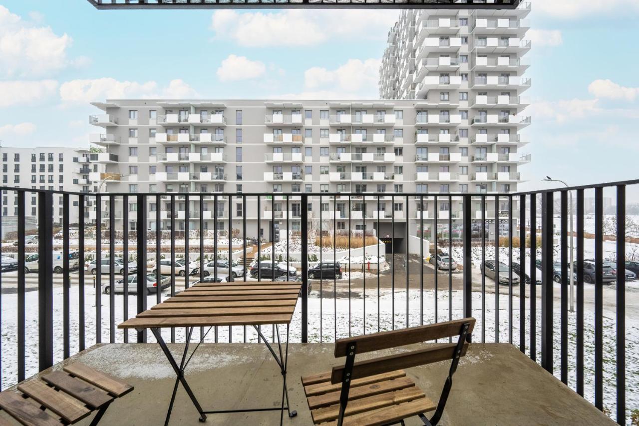 Appartamento Black And White Close To The River In By Renters Breslavia